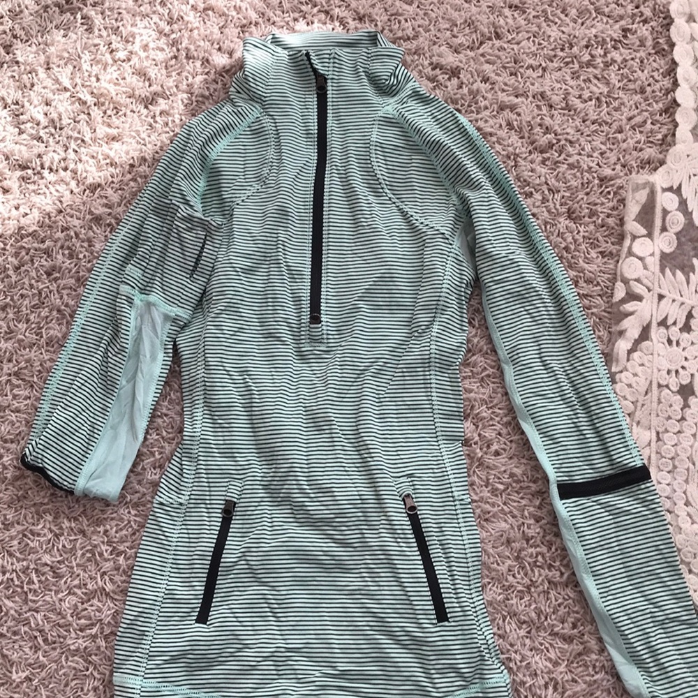 Lulu Lemon quarter zip with reflectors